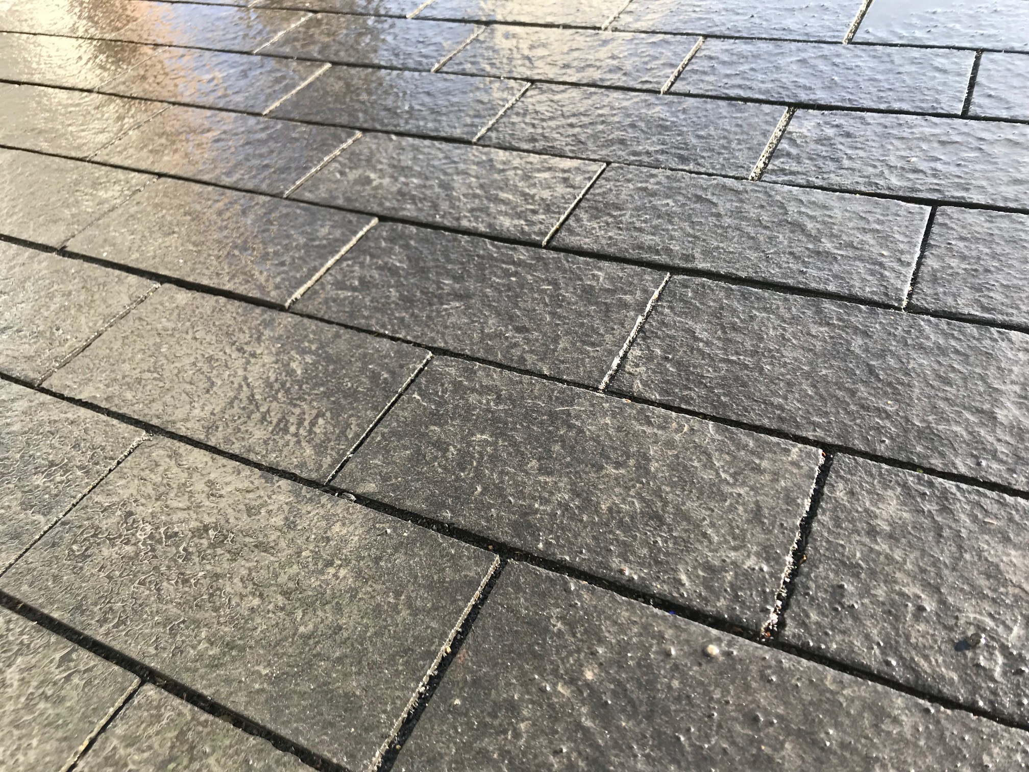 2 Bagira Basalt 10x20x5