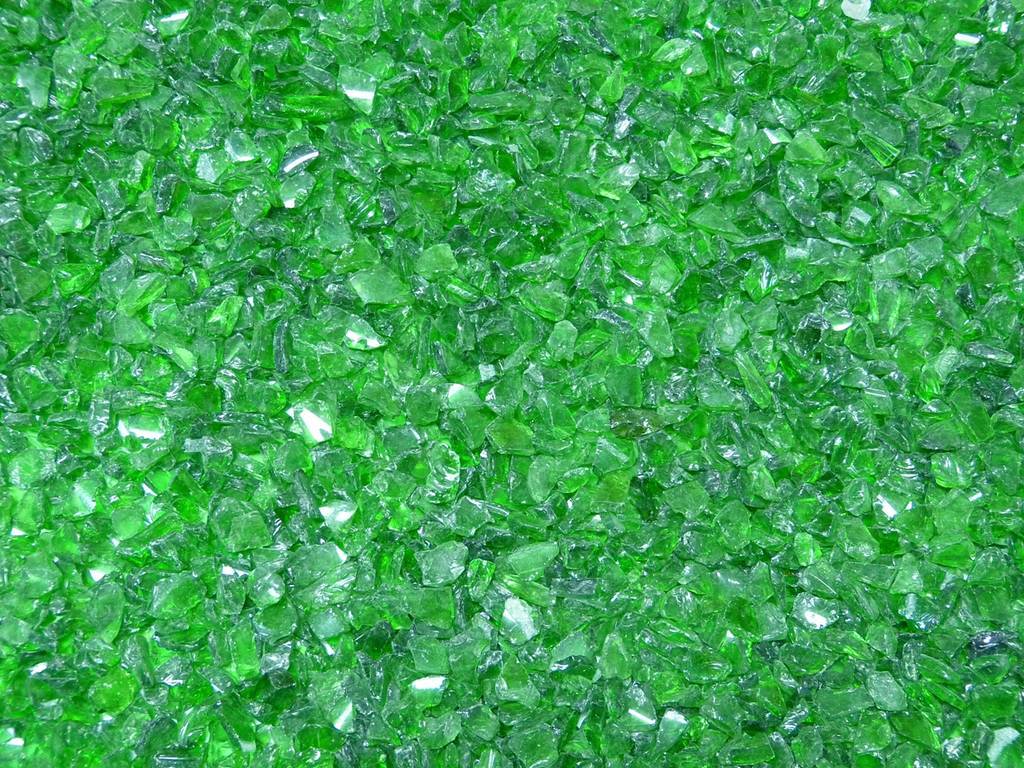 Glas grün Splitt   